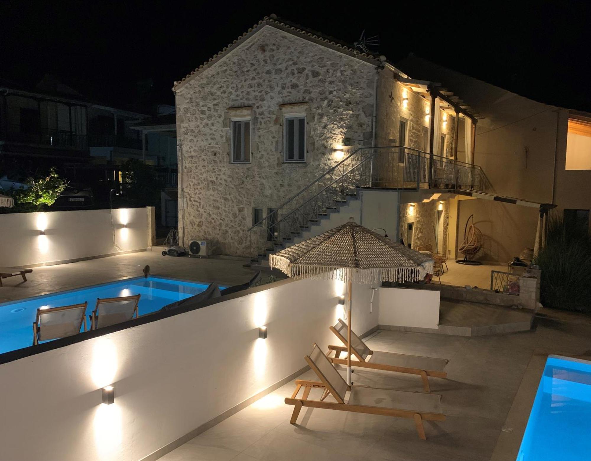Mangata Suites Homes With Private Pools Spartokhórion Exteriér fotografie
